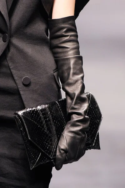Look 19